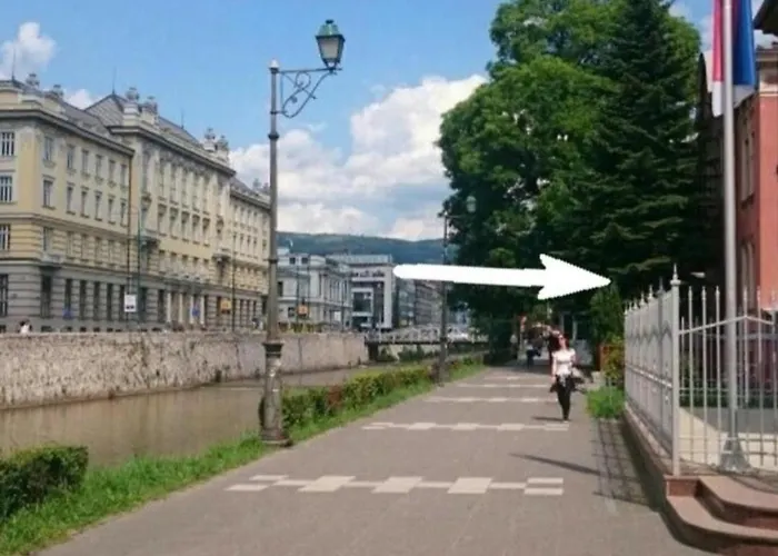 In The Zara Apartment-centre Of The * Szarajevó